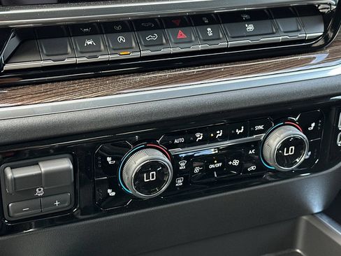 New 2026 Chevrolet Silverado 1500 LT w/ All Star Edition Plus AWD/4WD image 19