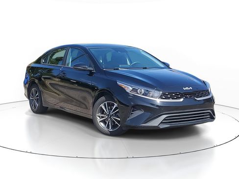 Certified 2023 Kia Forte LXS w/ LXS Technology Package image 1