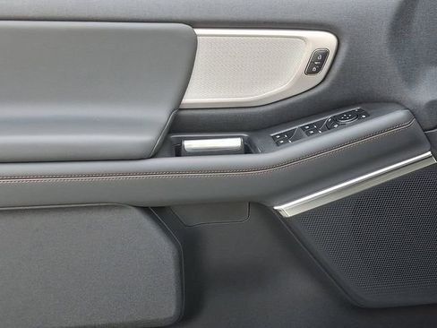 New 2025 Ford Expedition Max Active image 8