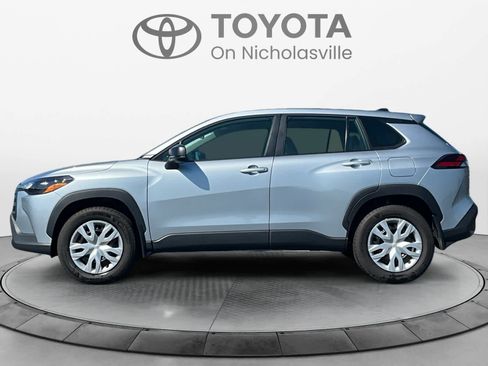 Used 2026 Toyota Corolla Cross L FWD image 2