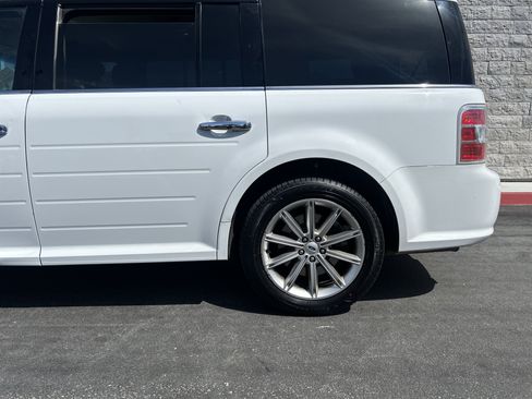 Used 2019 Ford Flex Limited FWD image 7