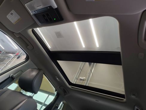 Certified 2023 Nissan Rogue Platinum w/ Platinum Premium Package image 3