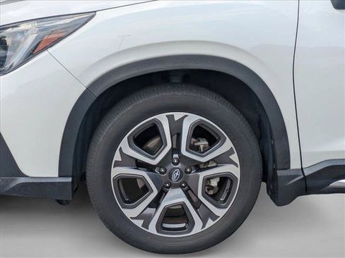Used 2023 Subaru Ascent Limited w/ Technology Package AWD/4WD image 14