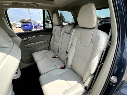New 2026 Volvo XC90 B6 Ultra w/ Protection Package image 19