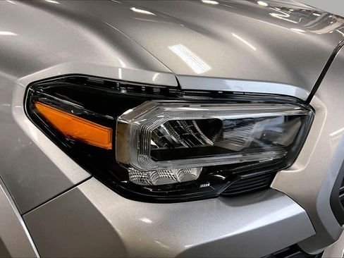 Certified 2023 Toyota Tacoma TRD Sport AWD/4WD image 25