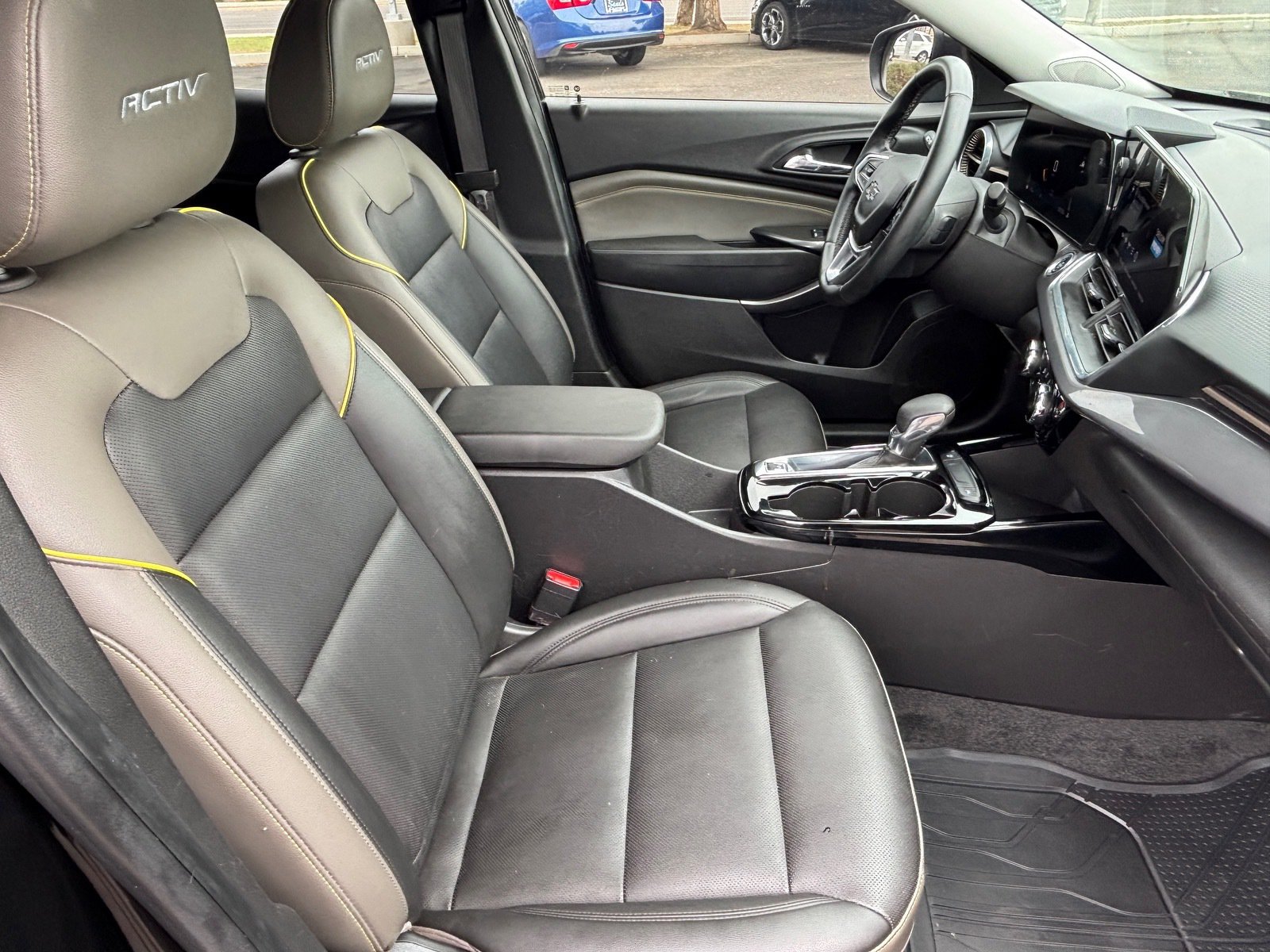 Used 2025 Chevrolet Trax ACTIV w/ Driver Confidence Package FWD image 30