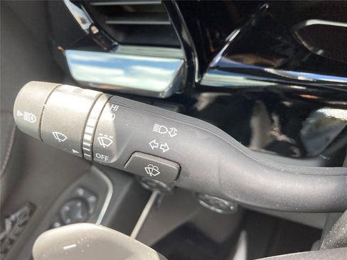 Used 2024 Chevrolet Silverado 1500 High Country w/ Technology Package image 22