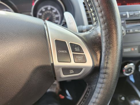 Used 2012 Mitsubishi Outlander GT FWD image 33