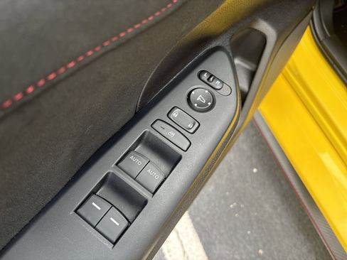 Used 2021 Honda Civic Type R Limited image 33