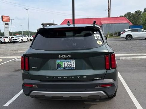Used 2022 Kia Sorento SX Prestige AWD/4WD image 4