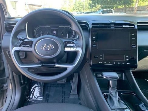 Used 2024 Hyundai Tucson SEL image 16