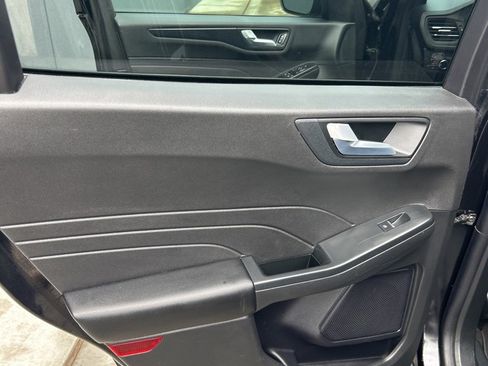 Used 2024 Ford Escape ST-Line image 11