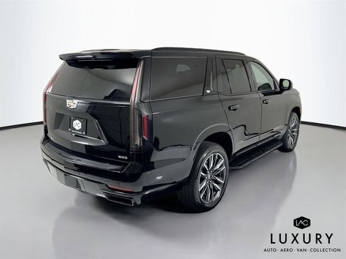 Used 2023 Cadillac Escalade Sport image 6