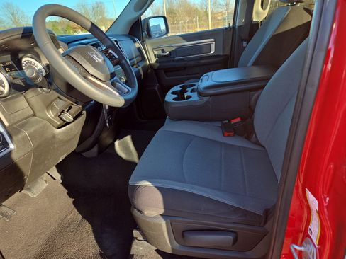 Certified 2024 RAM 1500 Classic SLT image 5