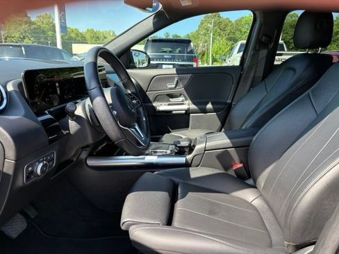 Used 2023 Mercedes-Benz GLA 250 image 9