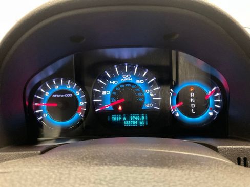 Used 2012 Ford Fusion SE FWD image 2