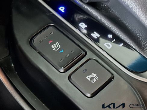Used 2018 Hyundai Santa Fe Sport w/ 2.4L Tech Package 04 FWD image 18