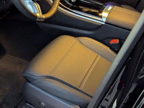 Used 2026 Mercedes-Benz GLC 300 GLC 300 image 4