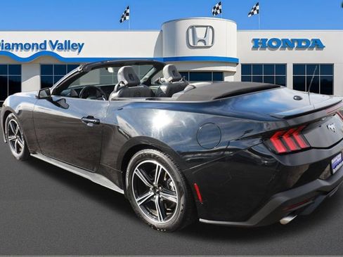 Used 2024 Ford Mustang Premium image 9