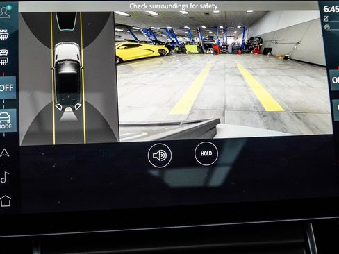 Used 2025 Land Rover Range Rover Velar Dynamic SE image 27