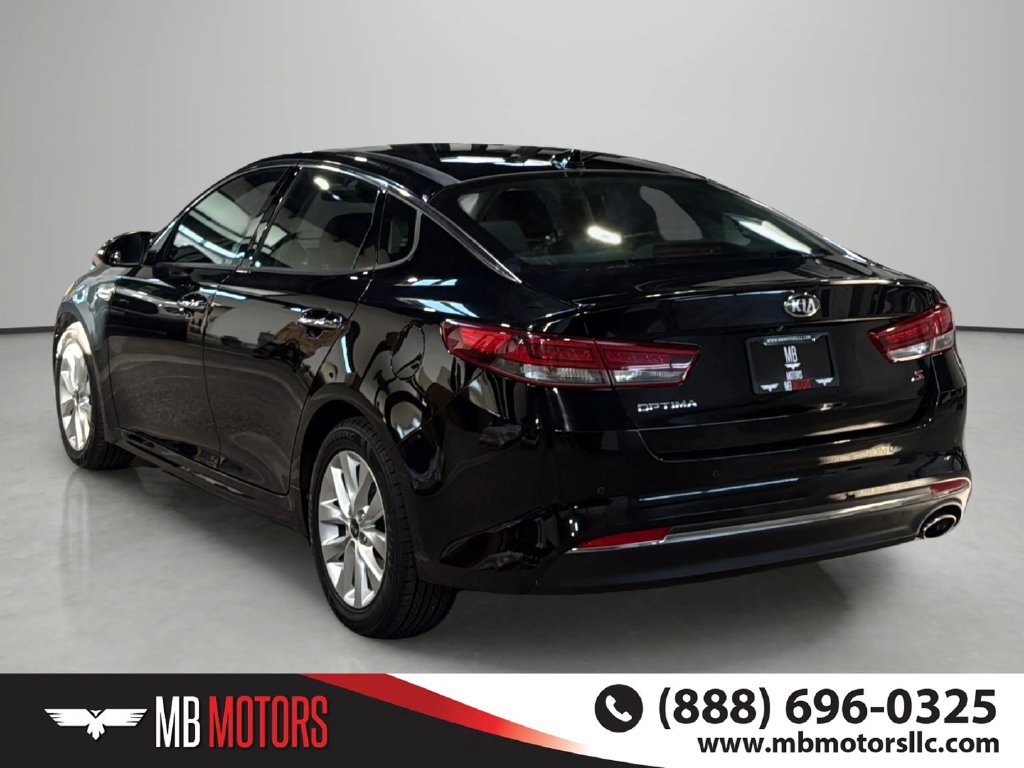 Used 2018 Kia Optima S w/ Panoramic Sunroof Package FWD image 5