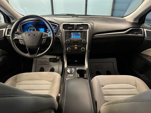 Used 2017 Ford Fusion S FWD image 9