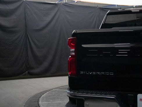 Used 2023 Chevrolet Silverado 1500 LTZ w/ LTZ Premium Package image 12