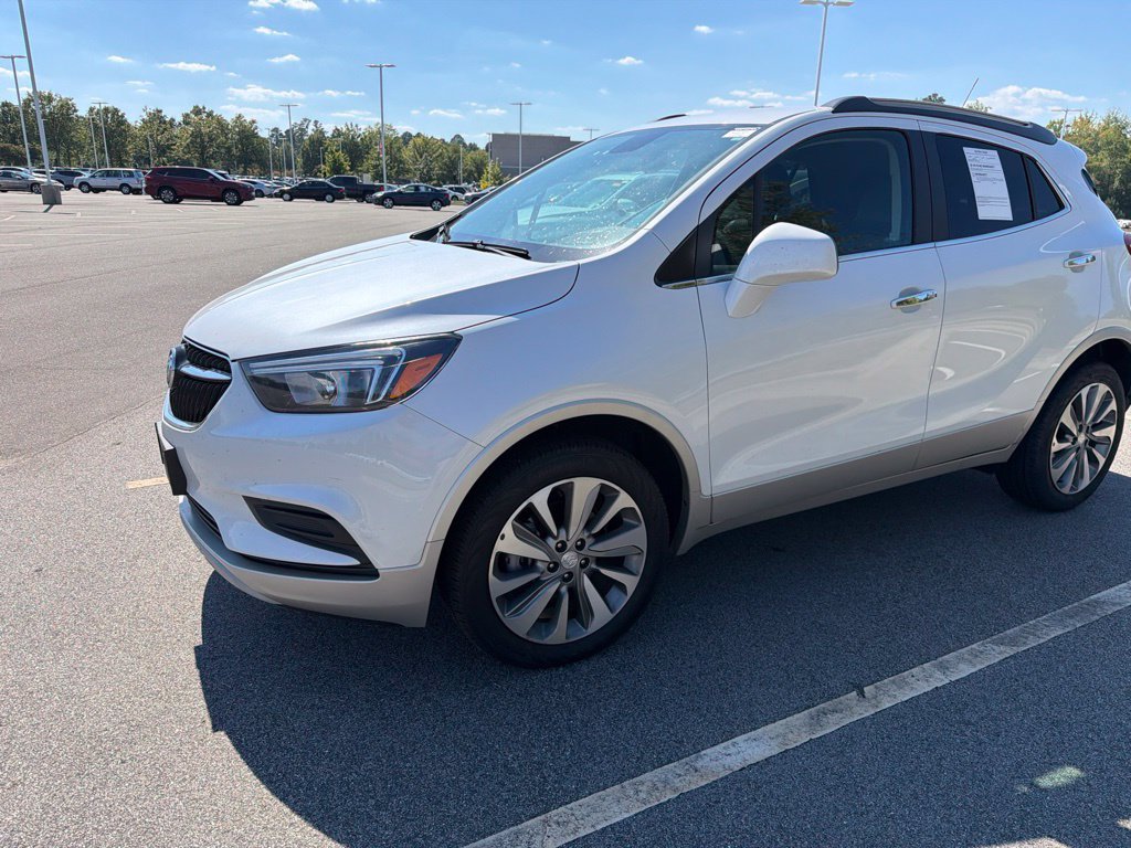 Used 2020 Buick Encore Preferred AWD/4WD image 23