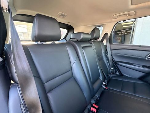 Used 2021 Nissan Rogue SL w/ Premium Package image 28