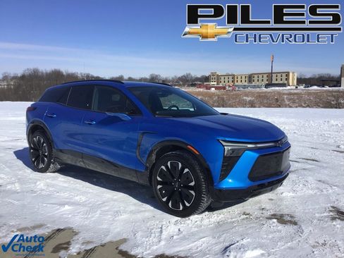 Used 2024 Chevrolet Blazer EV RS image 1