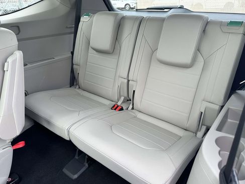 New 2026 Volkswagen Atlas SEL AWD/4WD image 8