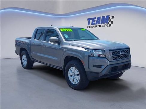 Used 2022 Nissan Frontier SV w/ Technology Package AWD/4WD image 5
