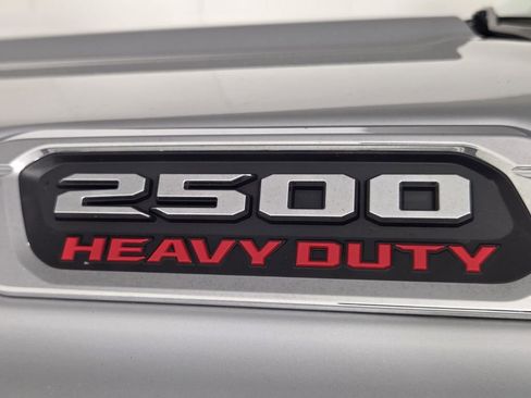 Used 2026 RAM 2500 Laramie AWD/4WD image 9