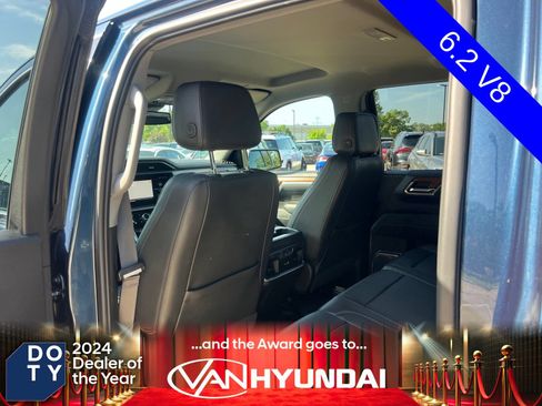 Used 2022 GMC Sierra 1500 Denali AWD/4WD image 16
