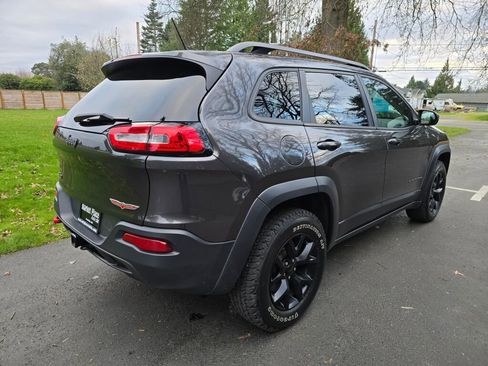 Used 2014 Jeep Cherokee Trailhawk w/ Trailer Tow Group image 7