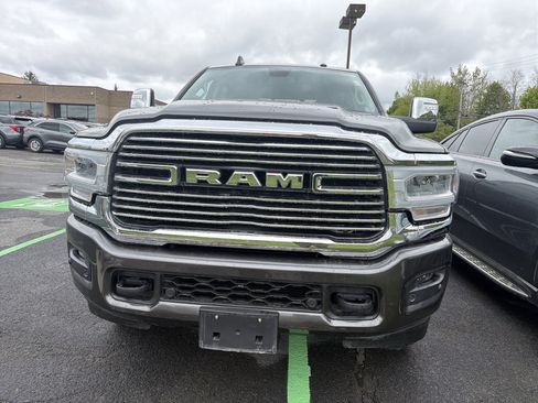 Used 2024 RAM 2500 Laramie AWD/4WD image 3