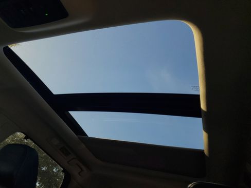 Used 2022 Nissan Pathfinder SL w/ SL Premium Package image 28