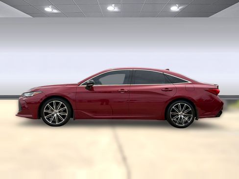 Used 2019 Toyota Avalon Touring w/ Advanced Safety Package FWD image 2
