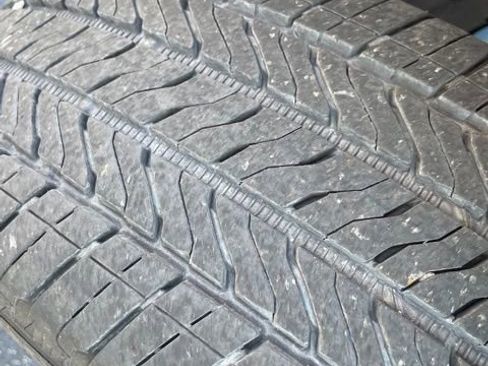 Used 2024 GMC Terrain SLE image 39