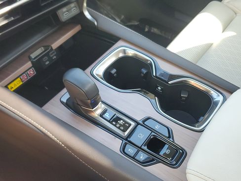 Used 2023 Lexus RX 350 w/ Accessory Package (Z1) image 29