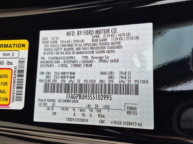 Used 2025 Ford Mustang Premium RWD image 24