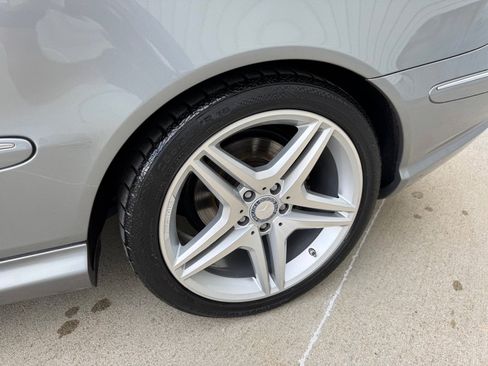 Used 2009 Mercedes-Benz CLK 350 Coupe image 11