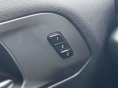 New 2026 Chrysler Pacifica Select image 6