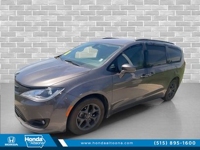Used 2018 Chrysler Pacifica Touring-L w/ Premium Audio Group