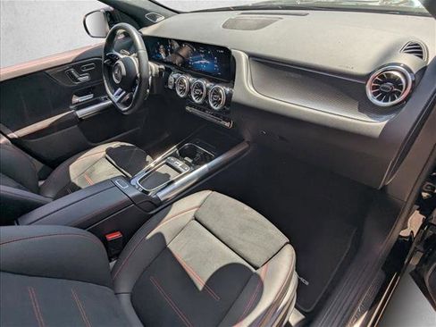 Certified 2025 Mercedes-Benz GLA 35 AMG 4MATIC image 22