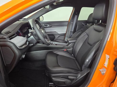 New 2026 Jeep Compass Latitude image 20