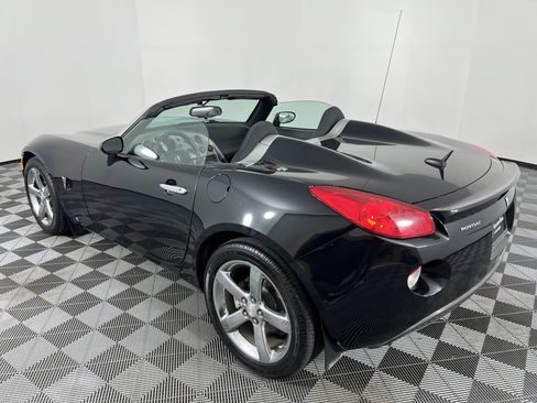 Used 2008 Pontiac Solstice Convertible w/ Preferred Package RWD image 14