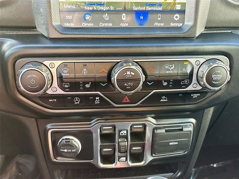 Used 2022 Jeep Wrangler Unlimited Sahara w/ LED Lighting Group image 16