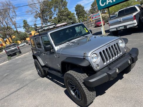 Used 2018 Jeep Wrangler Unlimited Sport S AWD/4WD image 43