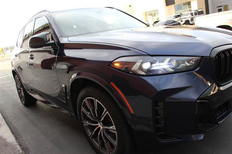 Used 2024 BMW X5 M60i AWD/4WD image 45